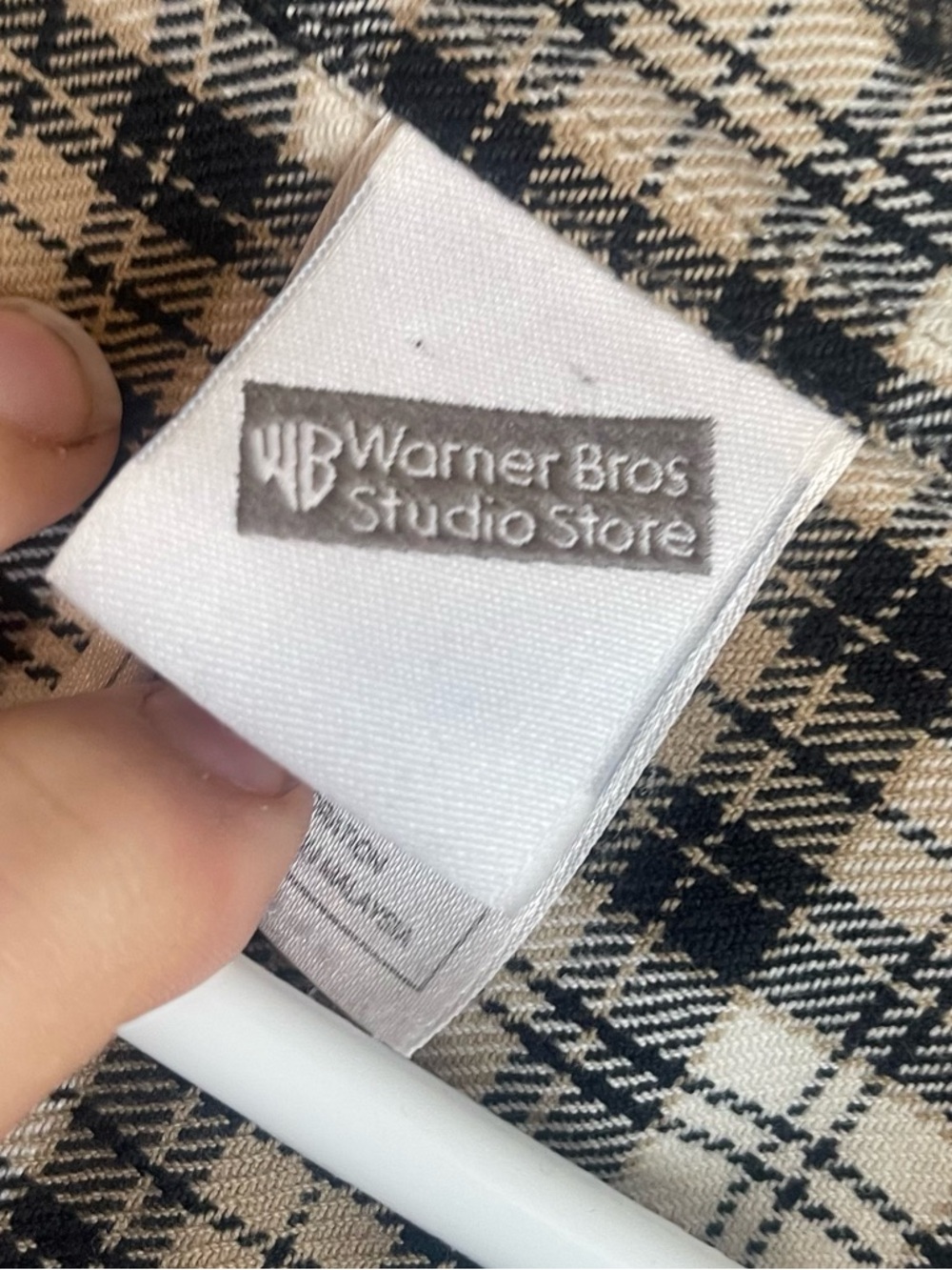 Vintage 99’ Warner Brothers Tasmanian Devil Embroidered Cotton Plaid Button Down - Picture 11 of 12